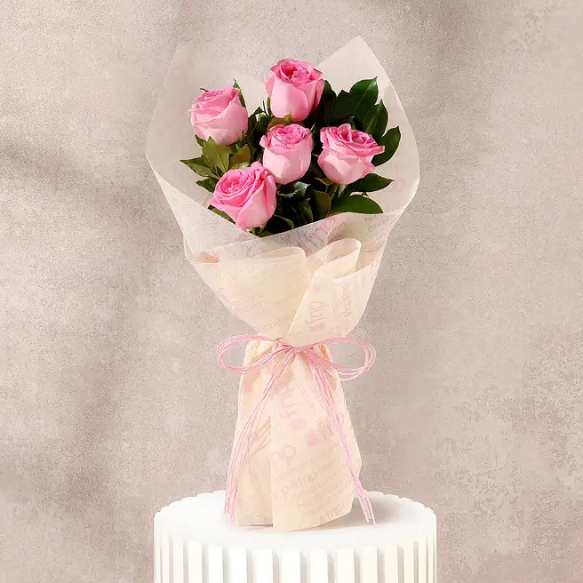 Stylish flower bouquet designed by Poppy Florists