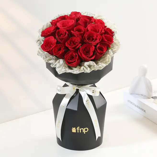 Creative floral bouquet design from Poppy Florists