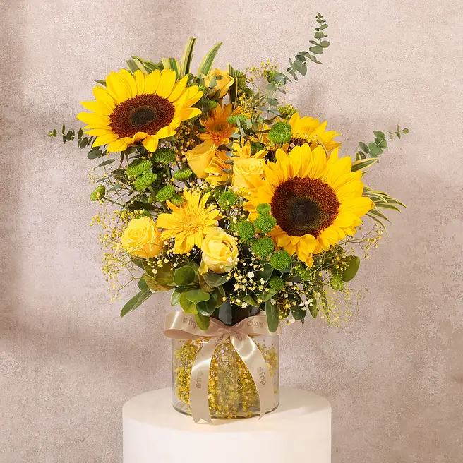 Beautiful floral bouquet arrangement by Poppy Florists