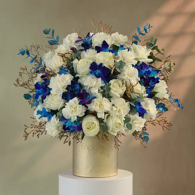 Elegant Women's Day flower arrangement in Chennai