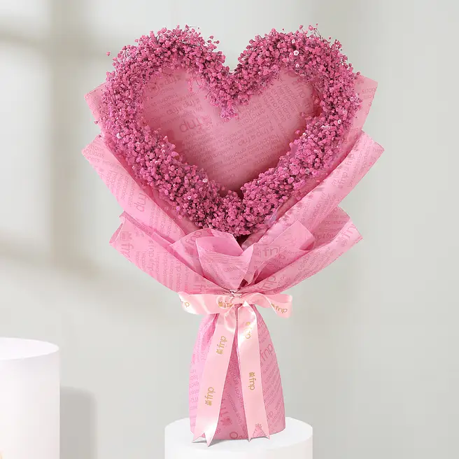 Beautiful floral gift for Women's Day in Chennai