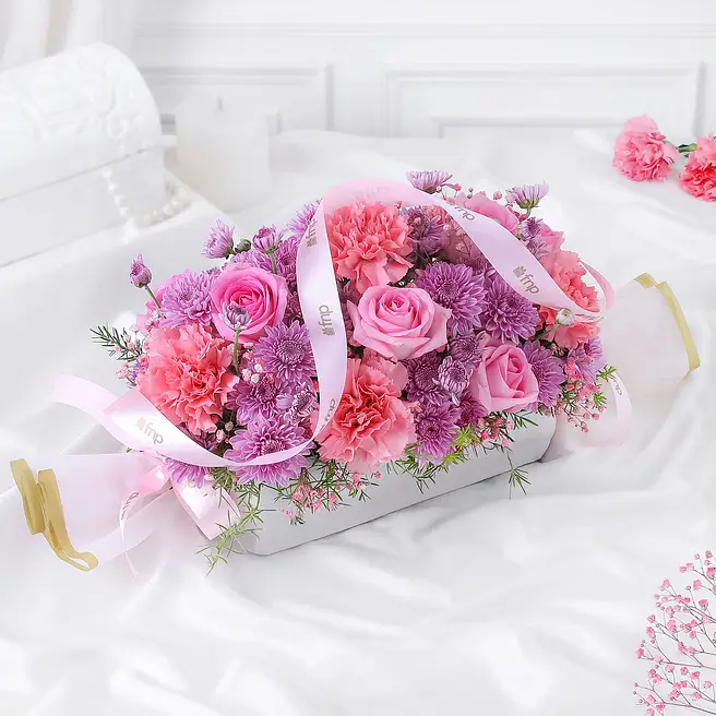 Fresh Friendship Day Flowers in Valasaravakkam